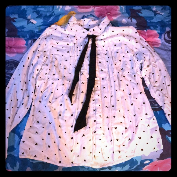 Disney Tops - Minnie Mouse blouse Disney Tops - Minnie Mouse blouse